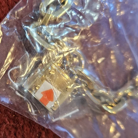 Michael Kors Chain Link Padlock Necklace 14k Gold Plated Stainless Steel NWT - Picture 8 of 16